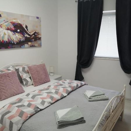 Plano Lea&Tea'S Apartment מראה חיצוני תמונה